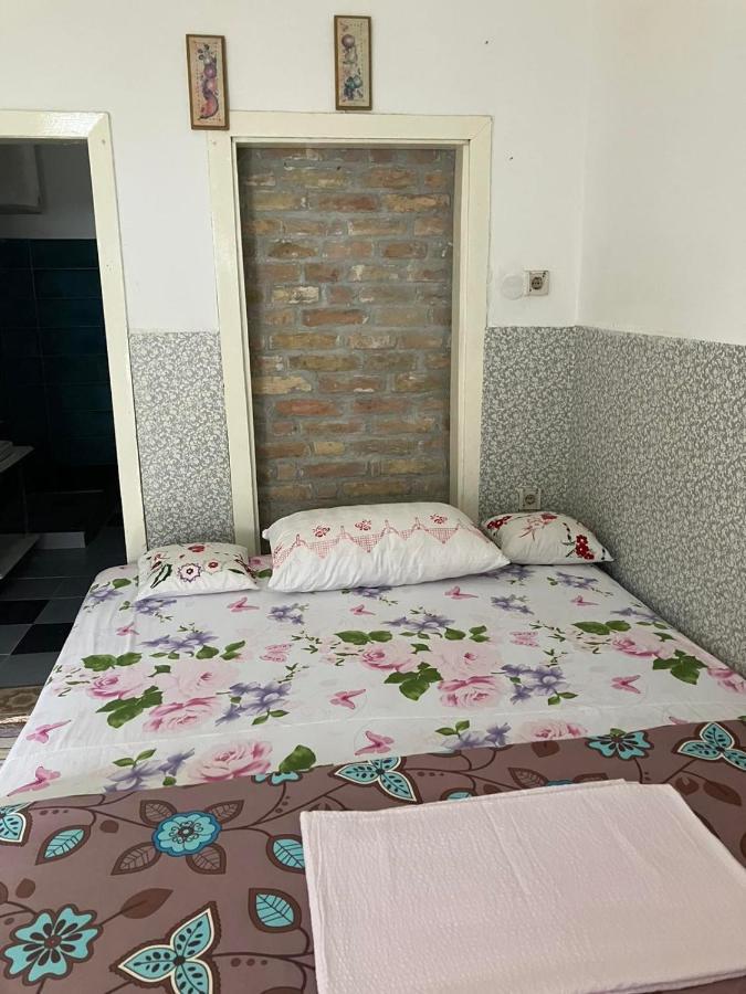 Somborski Salas - Strogi Centar Buitenkant foto