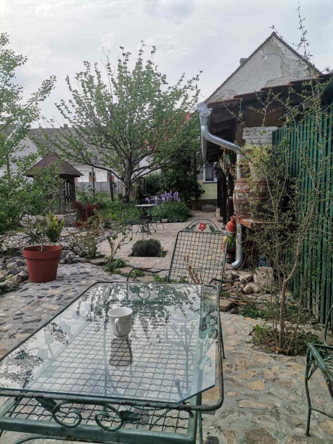 Somborski Salas - Strogi Centar Buitenkant foto