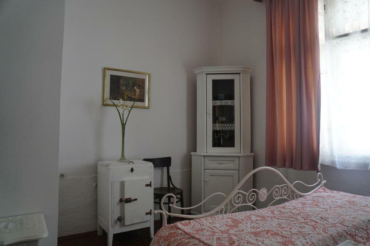 Somborski Salas - Strogi Centar Buitenkant foto